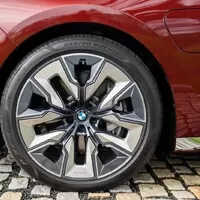 Třaskavé novinky pro letošní rok: BMW ukázalo XM, 750e a M3 Competition Touring