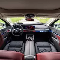 Třaskavé novinky pro letošní rok: BMW ukázalo XM, 750e a M3 Competition Touring