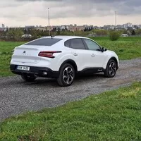 Citroën C4X 1,5 HDi: Kompaktní sedany se vracejí. Anebo ne?
