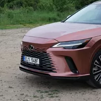 Lexus RX 450h+: Když elektrifikace dává smysl