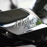 Kawasaki Ninja H2 (2019): Test nejrychlejší silniční motorky na světě.