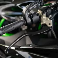 Kawasaki Ninja H2 (2019): Test nejrychlejší silniční motorky na světě.