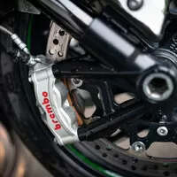Kawasaki Ninja H2 (2019): Test nejrychlejší silniční motorky na světě.