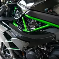 Kawasaki Ninja H2 (2019): Test nejrychlejší silniční motorky na světě.