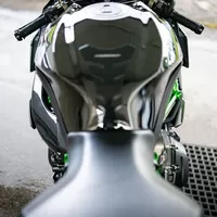 Kawasaki Ninja H2 (2019): Test nejrychlejší silniční motorky na světě.