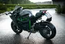 Kawasaki Ninja H2 (2019): Test nejrychlejší silniční motorky na světě.