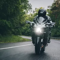 Kawasaki Ninja H2 (2019): Test nejrychlejší silniční motorky na světě.