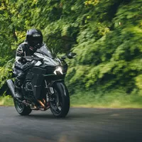 Kawasaki Ninja H2 (2019): Test nejrychlejší silniční motorky na světě.