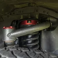 Toyota Hilux Alu-Cab: Když při kempování nestojíte o (lidskou) společnost