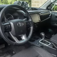 Toyota Hilux Alu-Cab: Když při kempování nestojíte o (lidskou) společnost