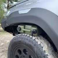 Toyota Hilux Alu-Cab: Když při kempování nestojíte o (lidskou) společnost