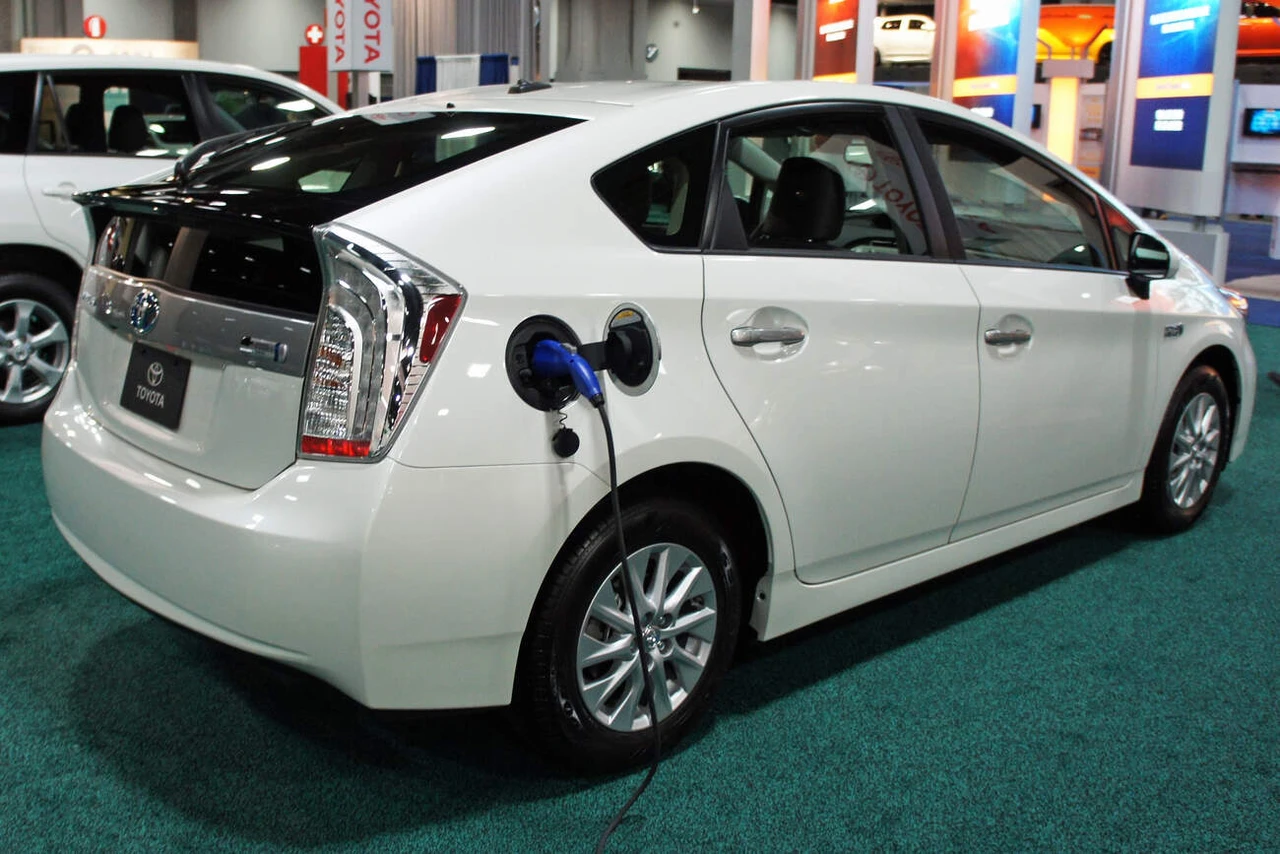 Toyota Prius PHEV, zdroj: wheelsage.org