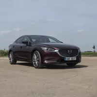 Mazda 6 2.5 Skyactiv-G 20th Anniversary: Charakterní youngtimer, který koupíte nový