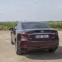 Mazda 6 2.5 Skyactiv-G 20th Anniversary: Charakterní youngtimer, který koupíte nový