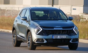 Recenze & testy: Kia Sportage HEV: Rodinný ideál prakticky bez chyby