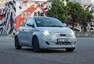 Fiat 500e: Odlišný přístup, podobný výsledek