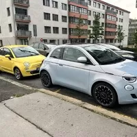 Fiat 500e: Odlišný přístup, podobný výsledek