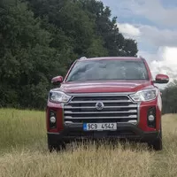 SsangYong Musso Grand 2.2 e-XDI Style: Cenová bomba s minimem vad na kráse