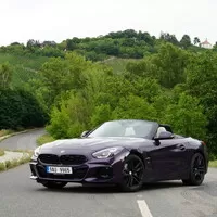 BMW Z4 sDrive20i: Jak si zařídit léto po celý rok