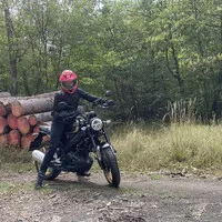 Yamaha XSR 125 Legacy: Račte vstoupit do světa jedné stopy