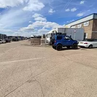Suzuki Jimny aneb proč to dělat velké, když to může být malé