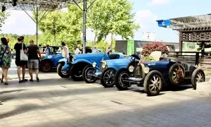 Autíčkář na cestách: Veterány Bugatti, Porsche a Škoda na výstavišti Kroměříž: Krása střídá nádheru