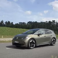 Volkswagen ID.3 Pro S: Tebe si v garáži umím představit