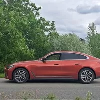 BMW i4: Normální BMW, akorát na baterky