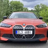 BMW i4: Normální BMW, akorát na baterky