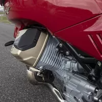 Moto Guzzi V100 Mandello: Cestujte stylově.