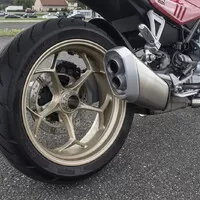 Moto Guzzi V100 Mandello: Cestujte stylově.