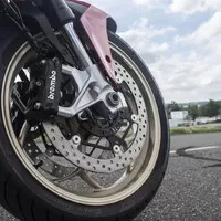 Moto Guzzi V100 Mandello: Cestujte stylově.