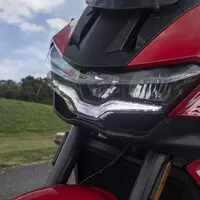 Moto Guzzi V100 Mandello: Cestujte stylově.