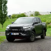 Toyota Hilux GR Sport: Na práci i zábavu