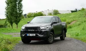 Recenze & testy: Toyota Hilux GR Sport: Na práci i zábavu