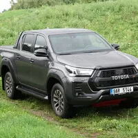 Toyota Hilux GR Sport: Na práci i zábavu