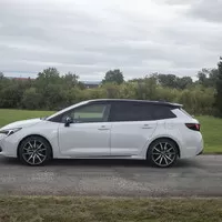 Toyota Corolla 2.0 GR Sport: Zas o kousek lepší