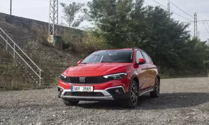 Recenze & testy: Fiat Tipo 1.5 GSE MHEV: Bitva starých a nových pořádků