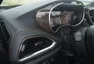 Chrysler Pacifica: Útulný obývák s praskajícím krbem a V6 pod kapotou