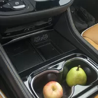 Chrysler Pacifica: Útulný obývák s praskajícím krbem a V6 pod kapotou