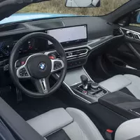 BMW M4 Competition Cabrio: Poručíme větru, dešti