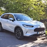 Honda ZR-V: Civic na chůdách