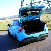 MG4 Elegance: Konečně levný elektromobil pro normální lidi?