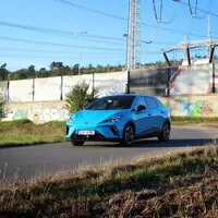 MG4 Elegance: Konečně levný elektromobil pro normální lidi?