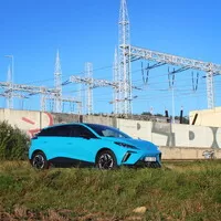 MG4 Elegance: Konečně levný elektromobil pro normální lidi?