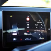 MG4 Elegance: Konečně levný elektromobil pro normální lidi?