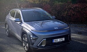 Recenze & testy: Hyundai Kona 1,6 T-GDI: Premiant s jednou chybou