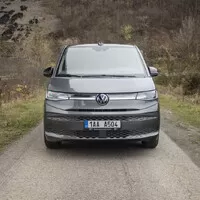 Volkswagen Multivan T7 2.0 TDI: V lecčem jiný, v lecčem lepší