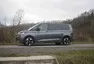 Volkswagen Multivan T7 2.0 TDI: V lecčem jiný, v lecčem lepší