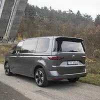 Volkswagen Multivan T7 2.0 TDI: V lecčem jiný, v lecčem lepší